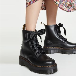 Dr. Martens + Molly 6 Eye Boots