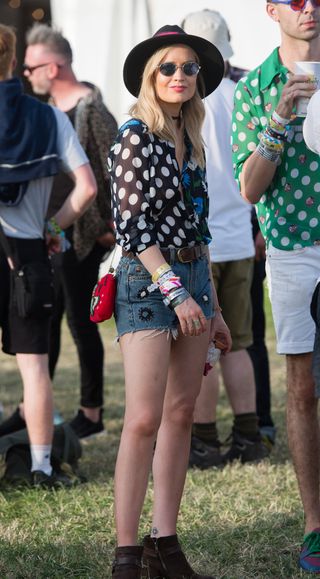 glastonbury-fashion-2019-281002-1561812988092-image