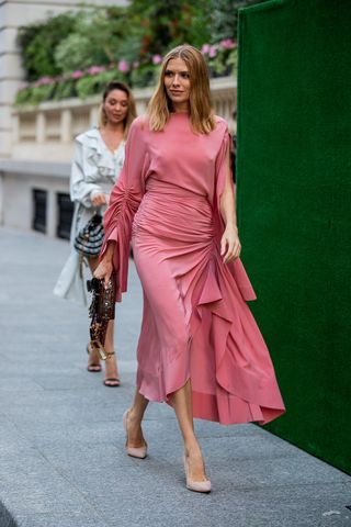 haute-couture-paris-fashion-week-street-style-july-2019-281013-1561974518237-image
