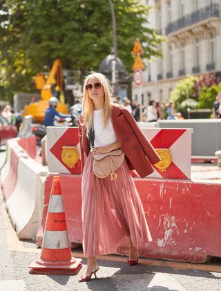 haute-couture-paris-fashion-week-street-style-july-2019-281013-1562229839494-image