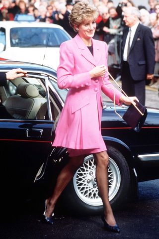 best-princess-diana-outfits-281025-1562005840669-image