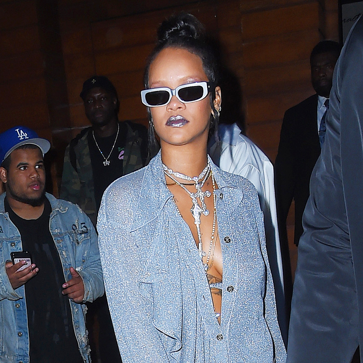 7 Fashion Rules Rihanna Breaks on the Reg