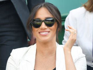 meghan-markle-jewelry-281217-1562960747180-main