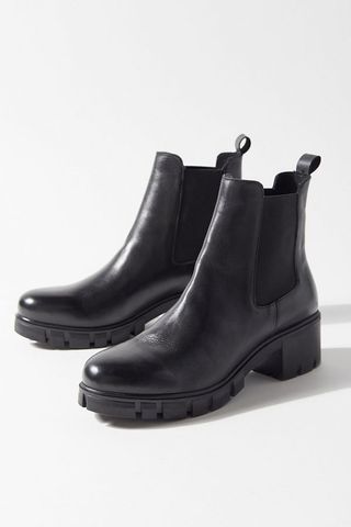 Urban Outfitters + Cara Leather Chelsea Boot