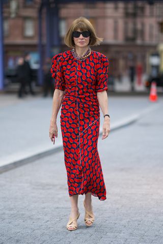 anna-wintour-outfit-tips-281845-1565745507273-image