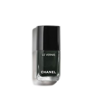 Chanel + Le Vernis Longwear Nail Colour in Vibration