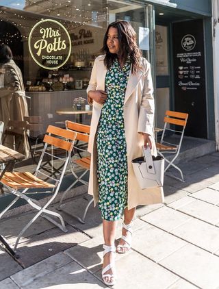trench-coat-outfit-ideas-282019-1566498344831-product