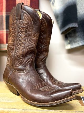 Vintage + Ladies Leather Western Cowboy Boots