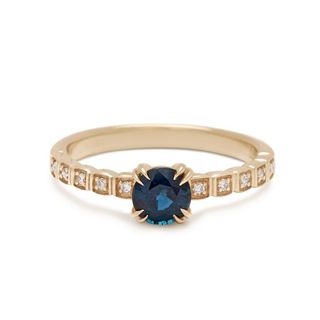 Anna Sheffield + What Engagement Ring in Yellow Gold and Blue Sapphire