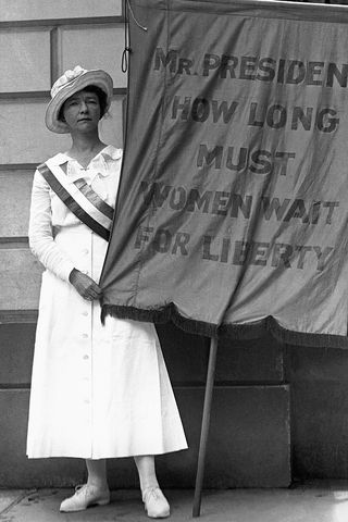 Suffragette picketing at the White House, 1917