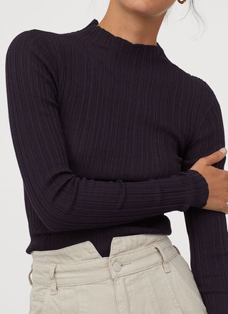 H&M + Ribbed Mock-Neck Turtleneck Sweater