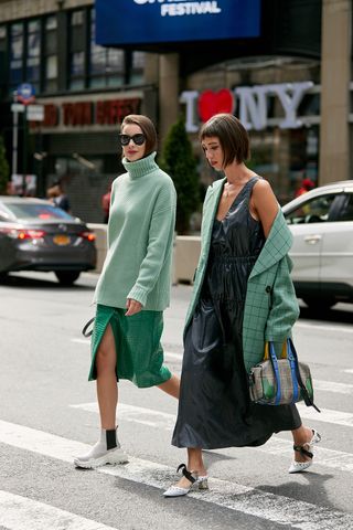 new-york-fashion-week-street-style-spring-2020-282343-1568147261866-image