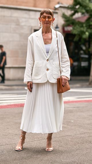new-york-fashion-week-2019-street-style-trends-282348-1568115029038-image
