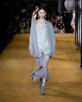burberry-runway-show-ss20-282406-1568764347506-image