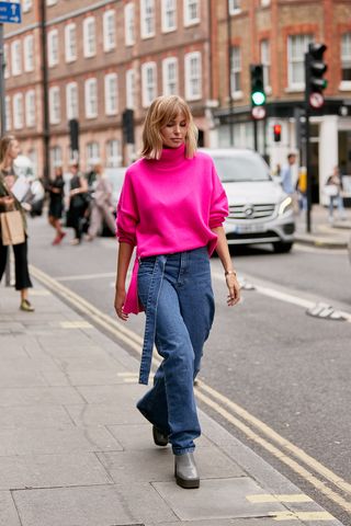 london-fashion-week-street-style-spring-2020-282504-1568759015519-image