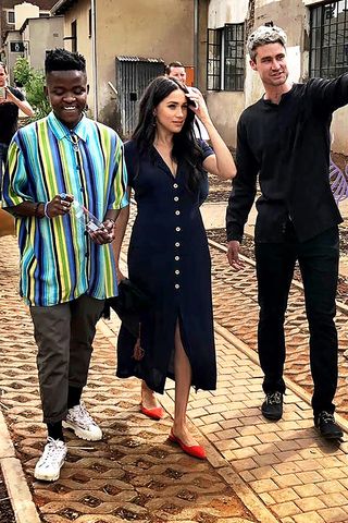 meghan-markle-south-africa-outfits-282667-1569885230891-image
