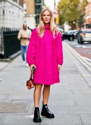 how-to-wear-bright-pink-282723-1569413843893-image