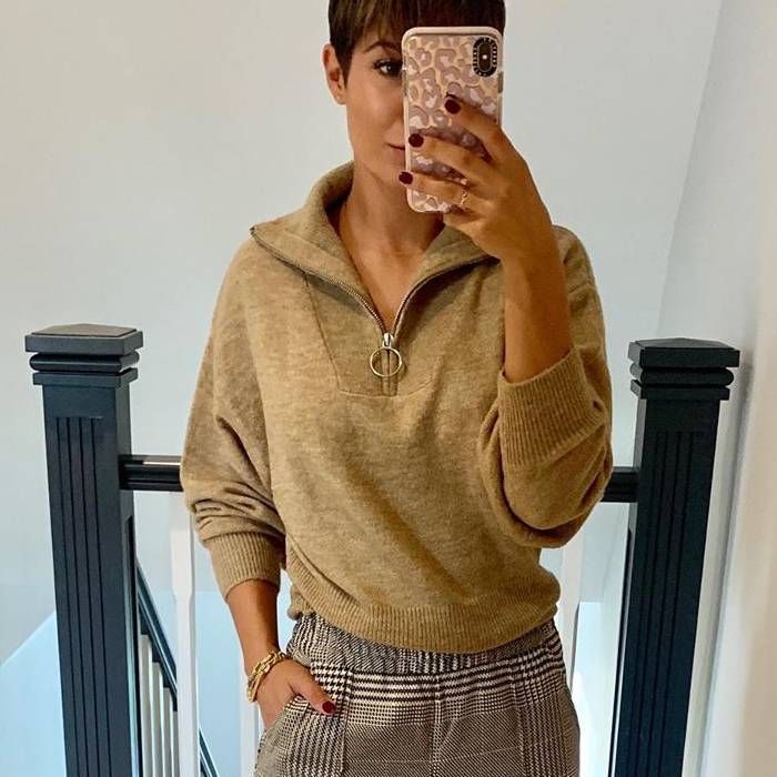 frankie-bridge-has-the-best-basic-style-who-what-wear