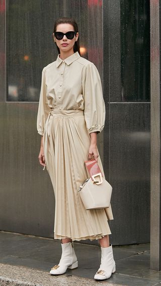 best-pleated-outfit-ideas-282802-1569775952619-image