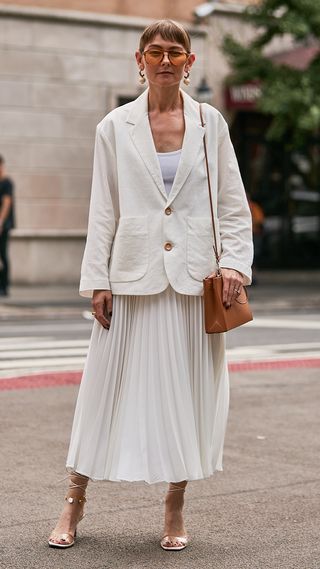 best-pleated-outfit-ideas-282802-1569775969426-image