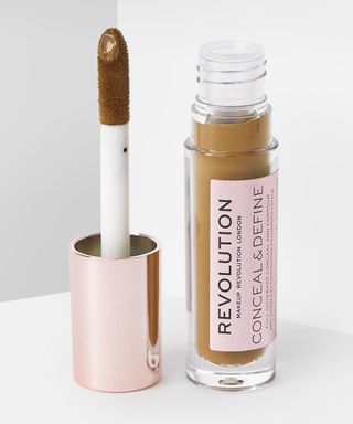 Makeup Revolution + Conceal and Define Concealer
