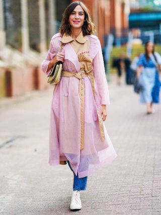 alexa-chung-affordable-outfit-ideas-282913-1570203281000-image