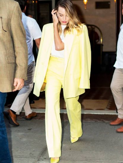 Margot Robbie in a Yellow Suit: How to Nail Weekend Style | Who What Wear