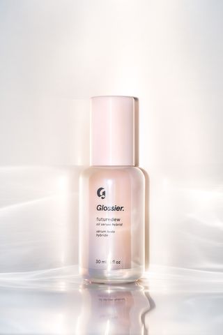 glossier-futuredew-review-283078-1570818325656-main