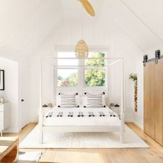 feng-shui-for-bedrooms-283214-1571430578359-square
