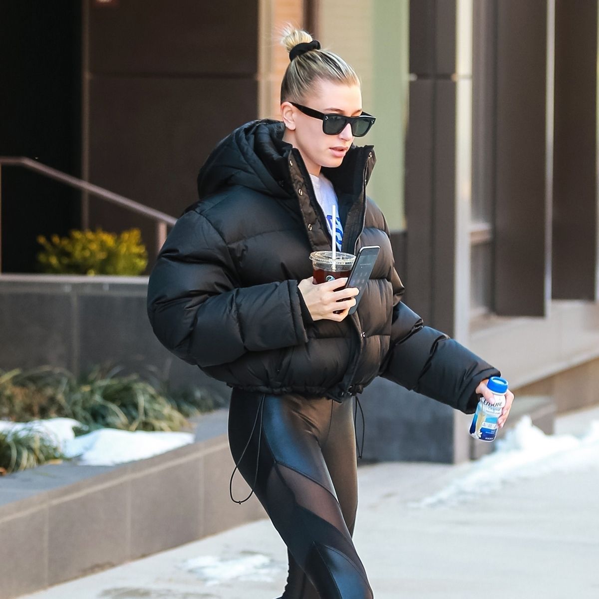 The Basics That Will Make Leggings Look Chic This Winter