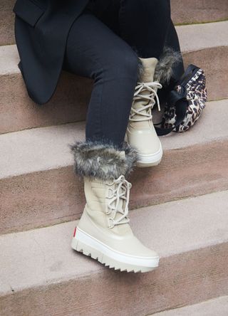 white-boots-for-winter-283256-1571687386468-main