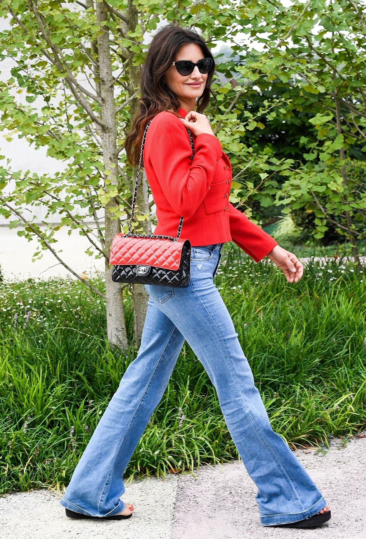 12 Chic Ways to Wear Flare Jeans | Who What Wear