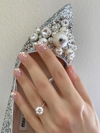 white-and-silver-nails-283351-1607458155334-main