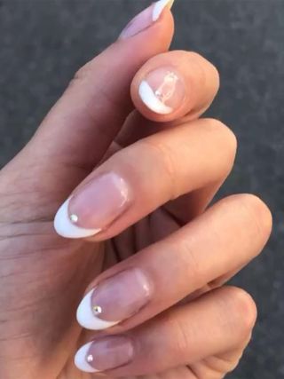 white-and-silver-nails-283351-1607458193455-main