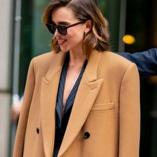 emilia-clarke-coats-283477-1572523809022-square