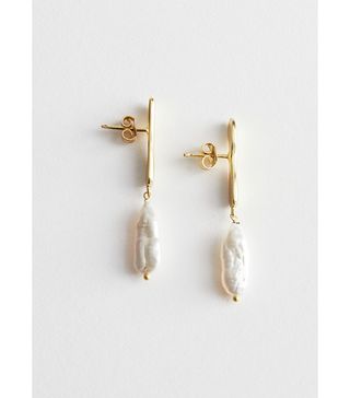 & Other Stories + Small Hammered Pearl Earrings