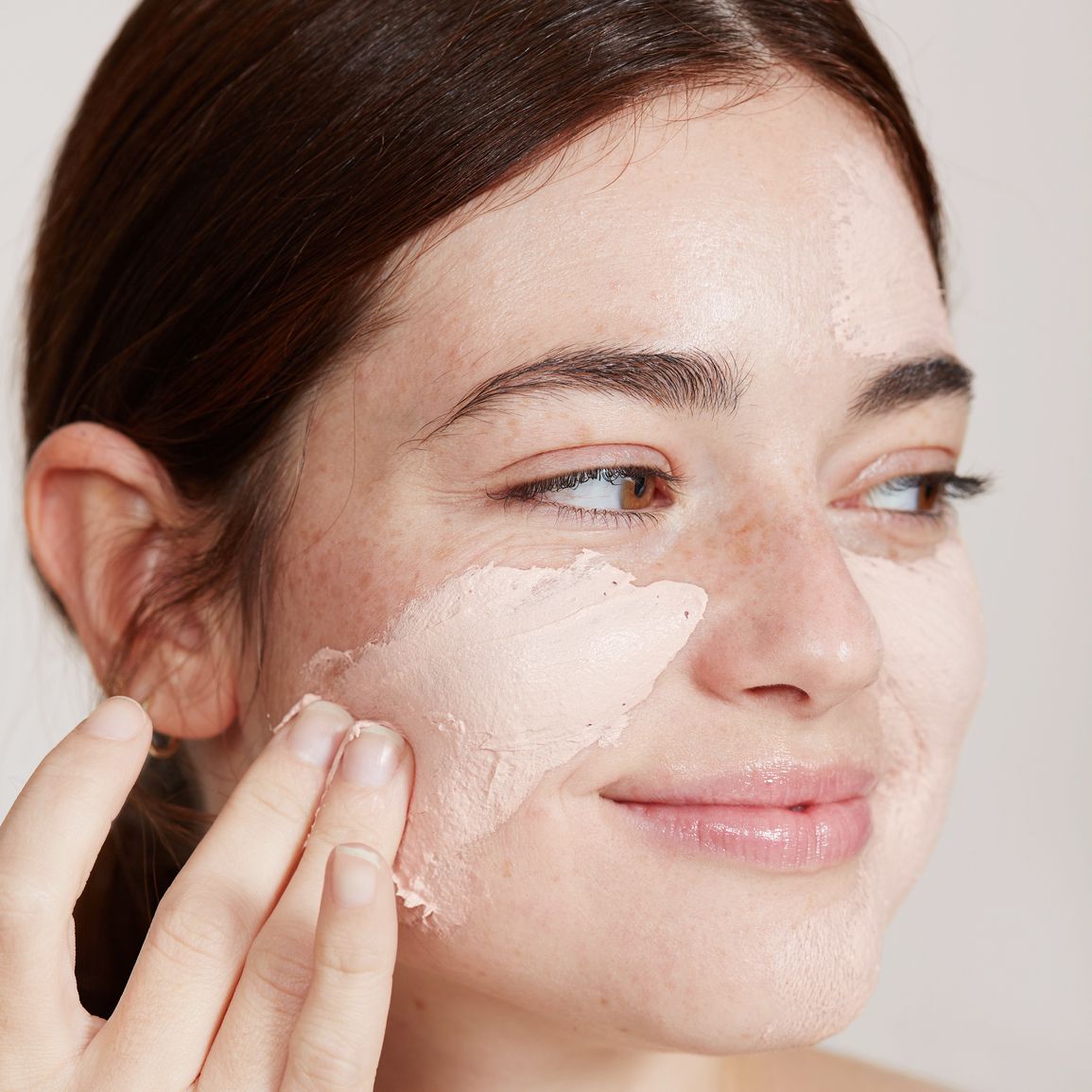 How To Prevent And Treat Rosacea Plus 8 Products To Use Who What Wear