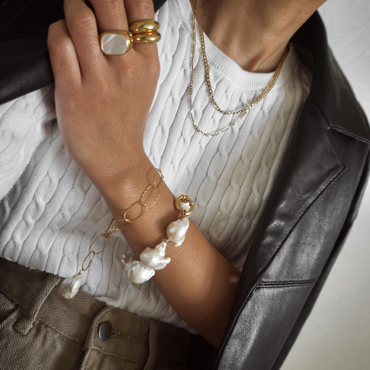 The New Bracelet Trend You Need To Know: Wear-Anywhere Minimalism – HRH  Joaillerie