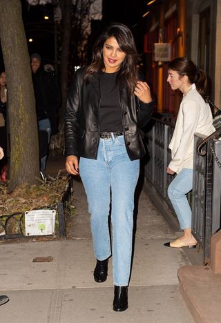 celebrity-jean-and-boot-outfits-283823-1573841027783-image