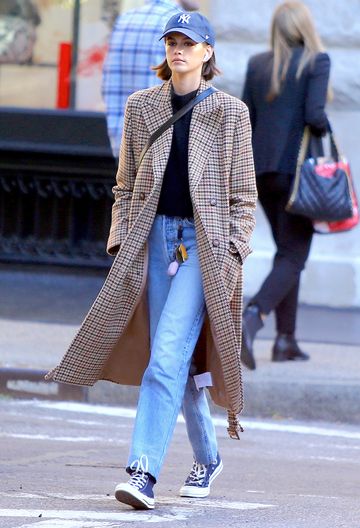 9 Ways Celebrities Are Wearing Straight-Leg Jeans | Who What Wear