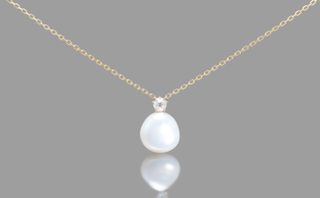 kataoka + Floating Pearl Necklace