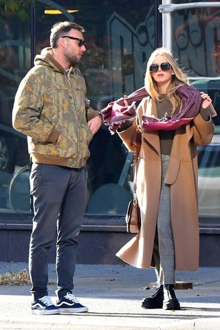 jennifer-lawrence-nyc-girl-boots-284074-1574826814672-image