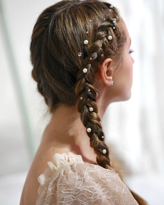 new-years-hairstyles-284075-1574828023410-image
