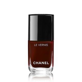 Chanel + Le Vernis Longwear Nail Color in Rouge Noir