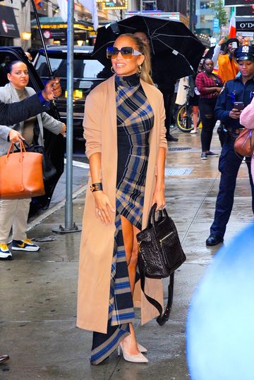 7 Basic Fashion Items Jennifer Lopez Wears on Repeat | Who What Wear