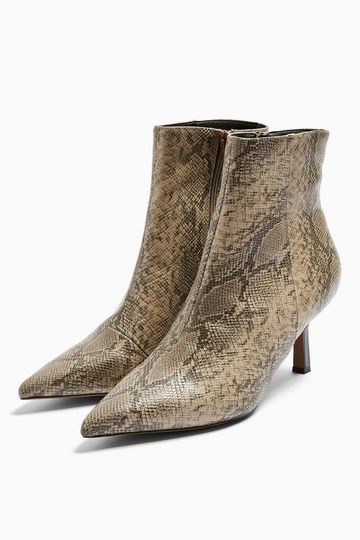 The 24 Best-Selling Boots For Women Right Now | Who What Wear