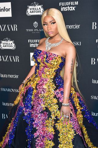 nicki-minaj-style-284240-1575673373584-main