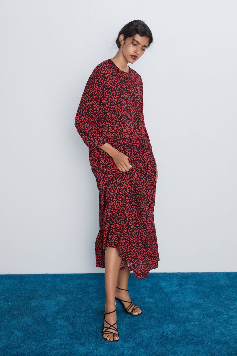 23 of the Best-Selling Dresses at Zara Right Now | Who What Wear