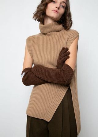 Ganni + Knit Gloves in Chicory Coffee