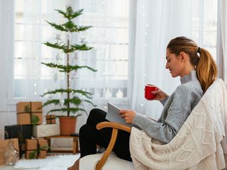 mindfulness-tips-for-the-holidays-284321-1576041083740-main